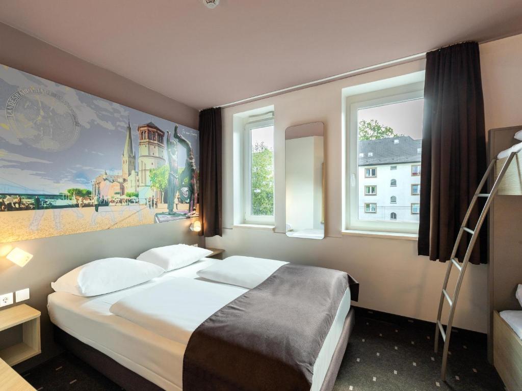 Book a cheap room in B&B Duesseldorf-Mitte
